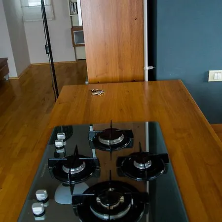 Cosmopolitan Internations Flat