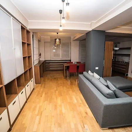Апартаменти Cosmopolitan Internations Flat