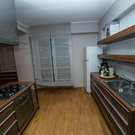 Апартаменти Cosmopolitan Internations Flat