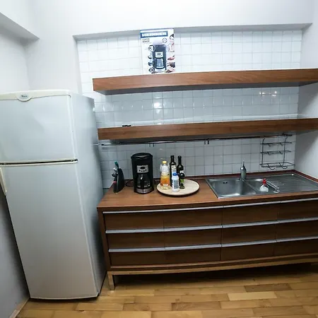 Апартаменти Cosmopolitan Internations Flat