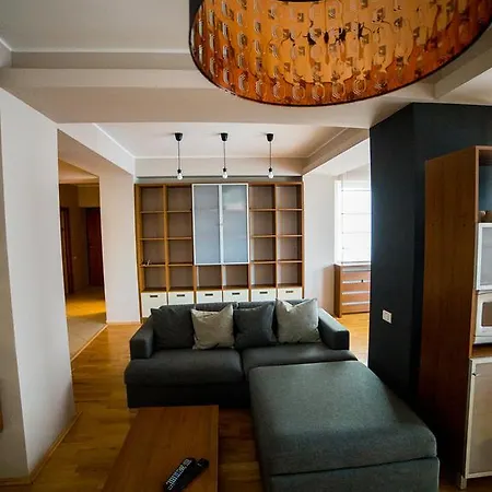 Апартаменти Cosmopolitan Internations Flat