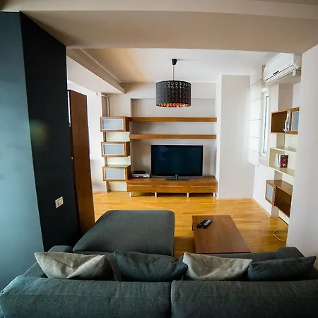 Апартаменти Cosmopolitan Internations Flat