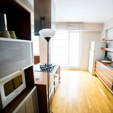 Cosmopolitan Internations Flat