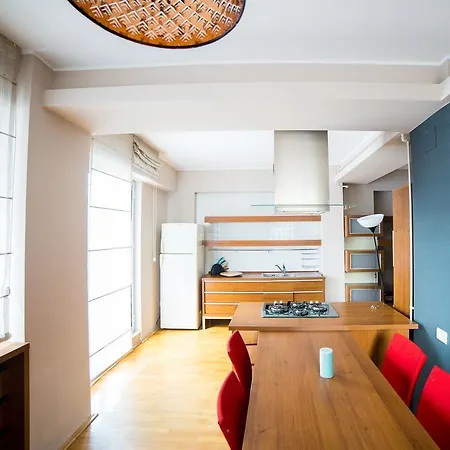 Апартаменти Cosmopolitan Internations Flat