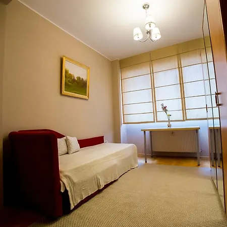 Cosmopolitan Internations Flat